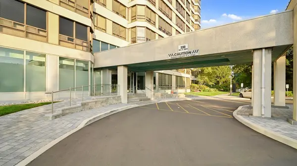 330 Mill ST S #909, Brampton, ON L6Y 3V3