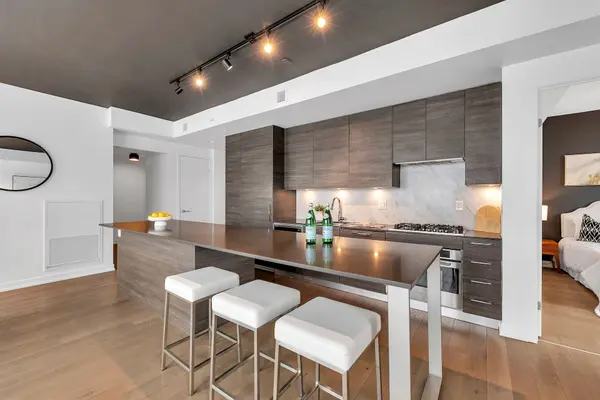 530 Indian GRV #613, Toronto W02, ON M6P 0B3