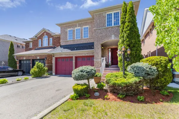 56 Lockheed CRES, Brampton, ON L7A 3G4