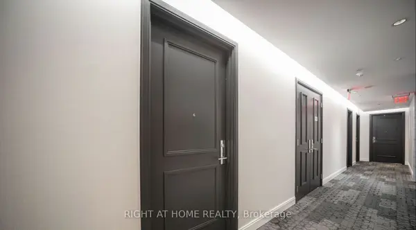 88 Park Lawn Rd RD #1010, Toronto W06, ON M8Y 0B5