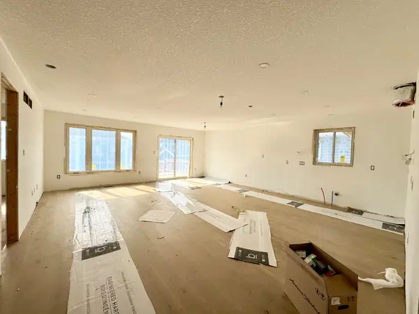 448 BURNSIDE ST, Saugeen Shores, ON N0H 2C3