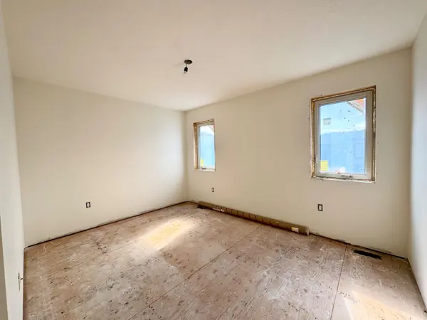 448 BURNSIDE ST, Saugeen Shores, ON N0H 2C3