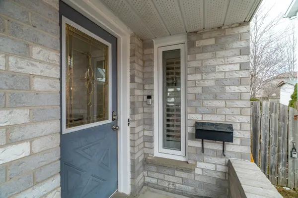 31 Rodgers RD, Guelph, ON N1G 4V5