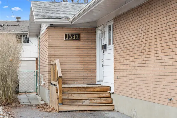 1332 Henry Farm DR, Belair Park - Copeland Park And Area, ON K2C 2E4