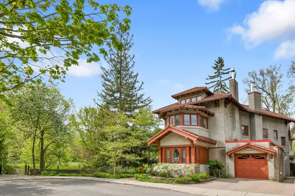 12 Allan PL, Glebe - Ottawa East And Area, ON K1S 3T1