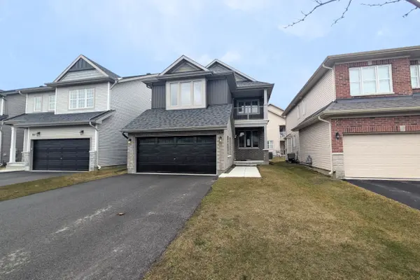 149 Minikan ST, Blossom Park - Airport And Area, ON K1X 0E5