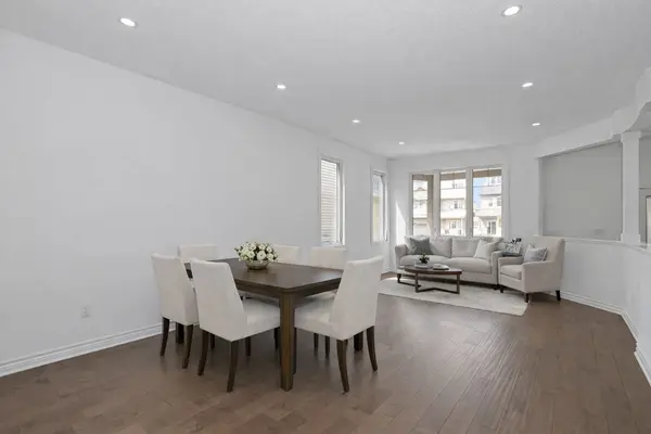 149 Minikan ST, Blossom Park - Airport And Area, ON K1X 0E5