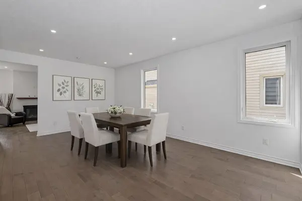 149 Minikan ST, Blossom Park - Airport And Area, ON K1X 0E5