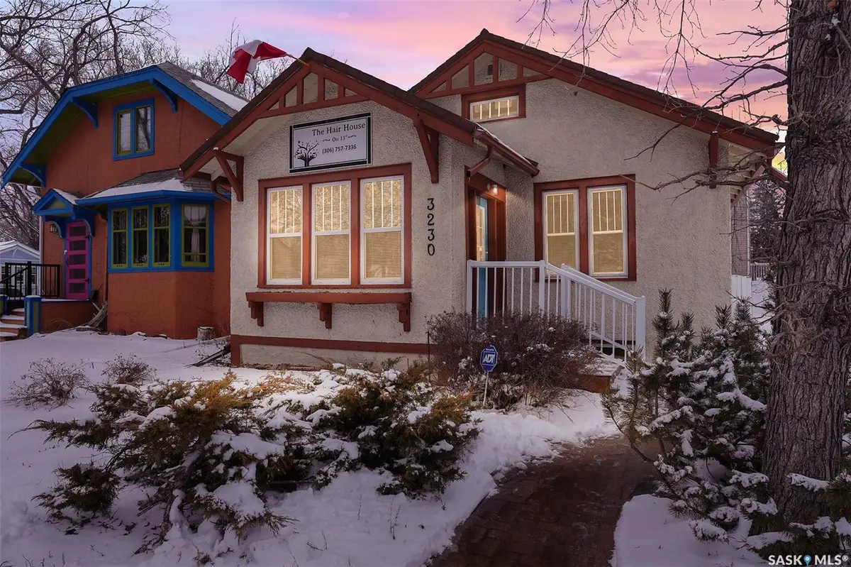 3230 13th AVENUE, Regina, SK S4T 1P4