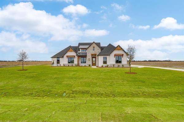 136 Lana Garden Way, Waxahachie, TX 75165