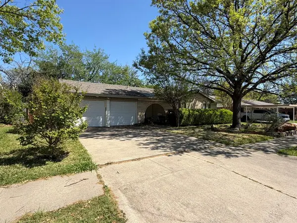 5112 Karen Drive, North Richland Hills, TX 76180