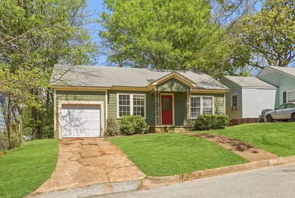 713 Highland Drive, Palestine, TX 75801