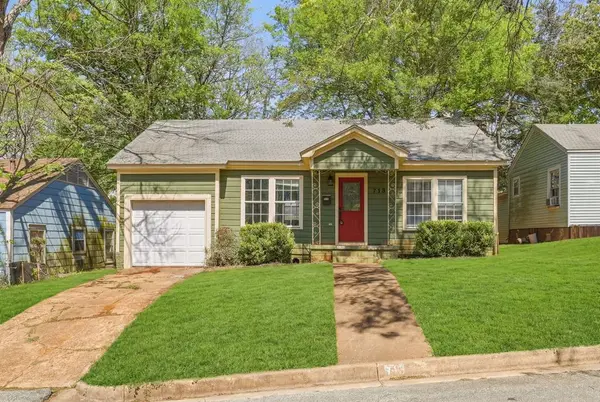 713 Highland Drive, Palestine, TX 75801