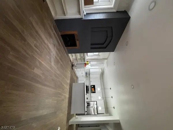 696 Dr Martin Luther King J, Newark City, NJ 07102