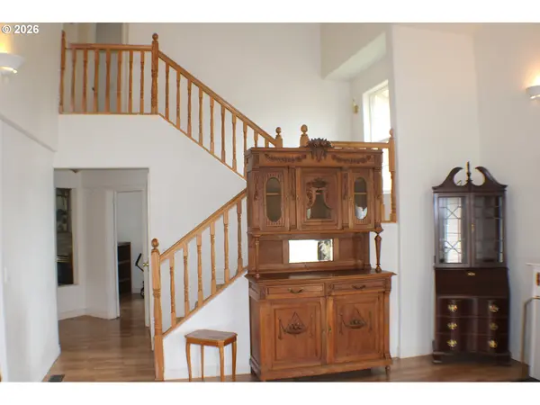 439 CHANDLER DR, Roseburg, OR 97471