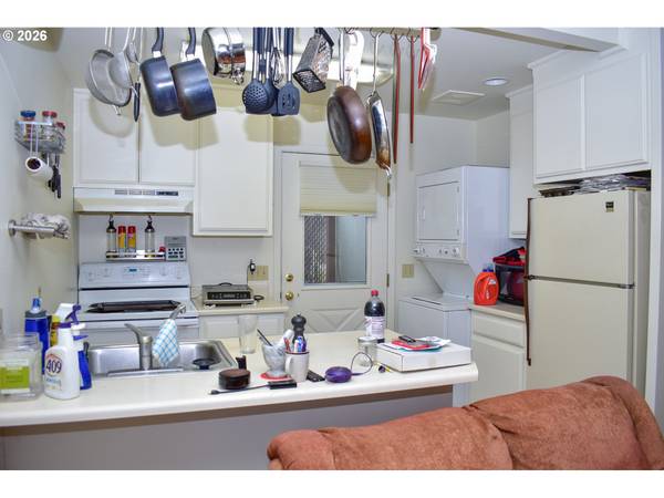 1114 REDDY AVE, Medford, OR 97504