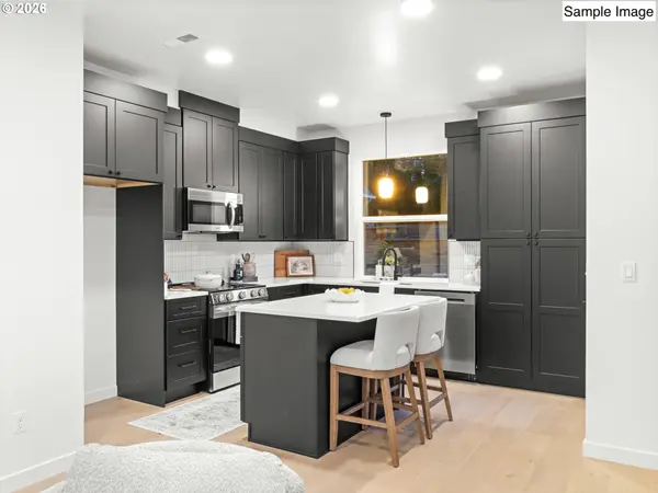 11074 SW 61st AVE, Portland, OR 97219