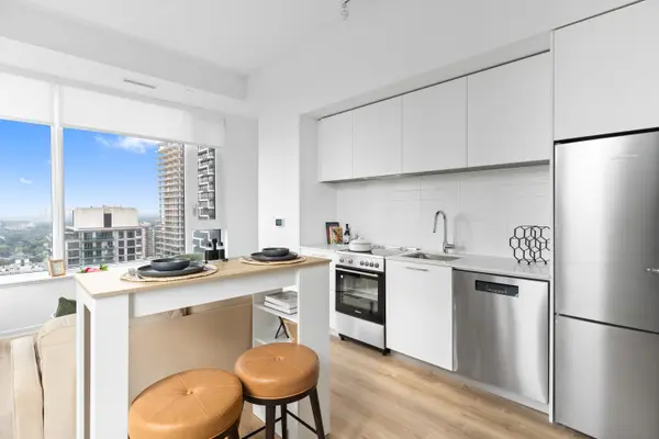 101 Roehampton AVE #3412, Toronto C10, ON M4P 2W2