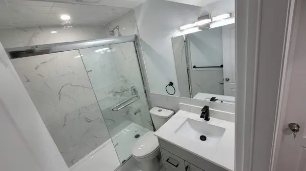 12 Wilsongary CIR #Bsmt, Ajax, ON L1T 0G7