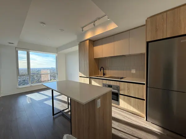 7950 Bathurst ST #2512, Vaughan, ON L4J 0L4