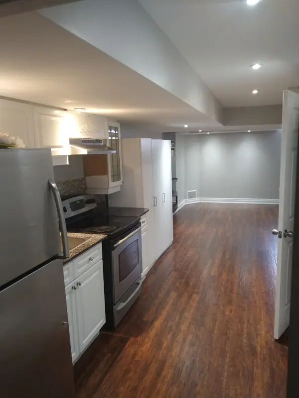 129 Matthewson AVE #Bsmnt, Bradford West Gwillimbury, ON L3Z 0P3