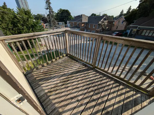 87 MAPLE AVE, Barrie, ON L4N 1S1