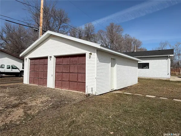 220 4th STREET E, Carnduff, SK S0C 0S0