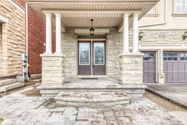 4709 Irena AVE, Burlington, ON L7M 0K2