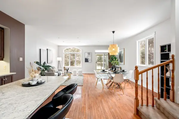 114 Encore Private, Cityview - Parkwoods Hills - Rideau Shore, ON K2E 0A2