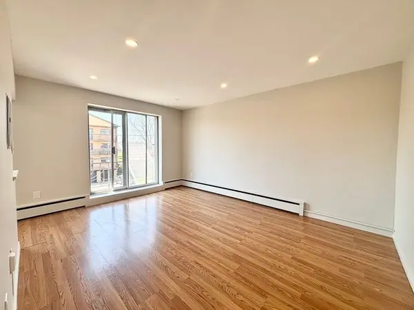 10 West Park AVE #6, Hamilton, ON L8S 3M3