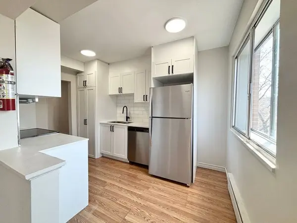 10 West Park AVE #6, Hamilton, ON L8S 3M3