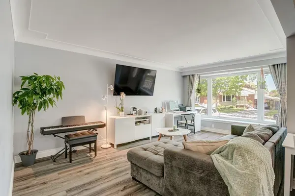 42 Terrace DR, Hamilton, ON L9A 2Y6