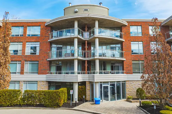 125 WILSON ST W #312, Hamilton, ON L9G 0B3