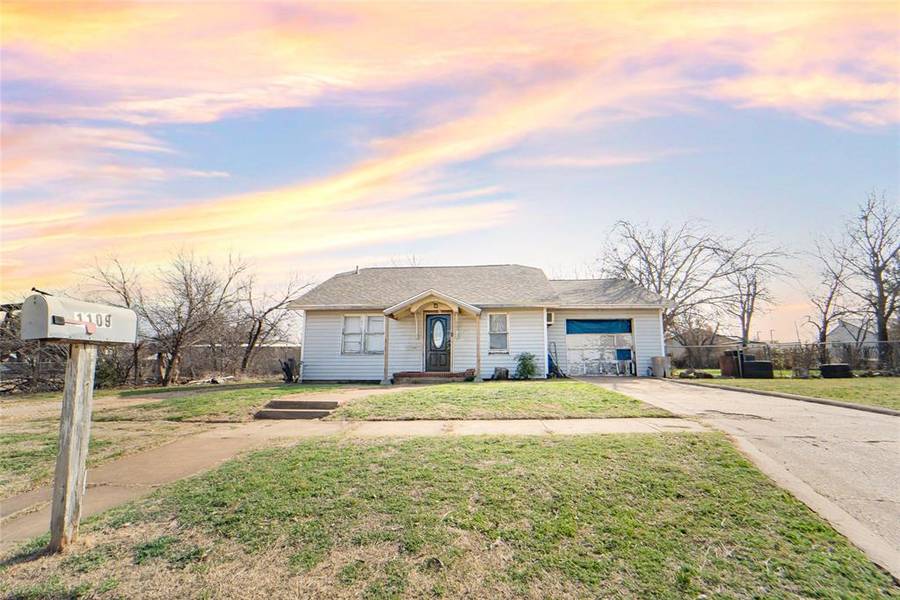 1109 W Elm Street, Breckenridge, TX 76424
