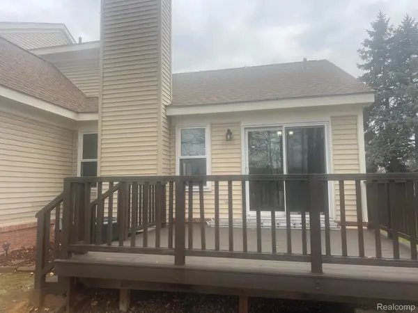 37378 Amhurst DR, Westland, MI 48185