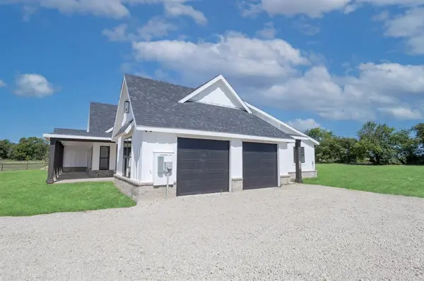 5926 High Mesa Drive, Justin, TX 76247