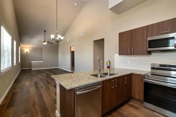 640-642-644-646 Fallow Drive, Venus, TX 76084