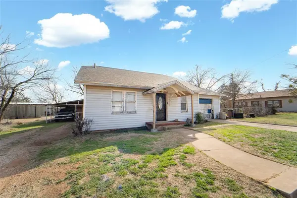 1109 W Elm Street, Breckenridge, TX 76424