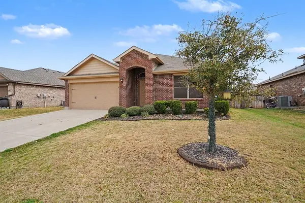 257 Meadowlands Drive, Ponder, TX 76259