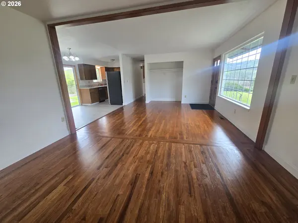 1027 SUNFLOWER ST, The Dalles, OR 97058