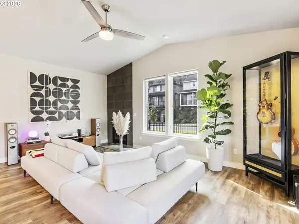 10536 SE 162ND AVE, Happy Valley, OR 97086