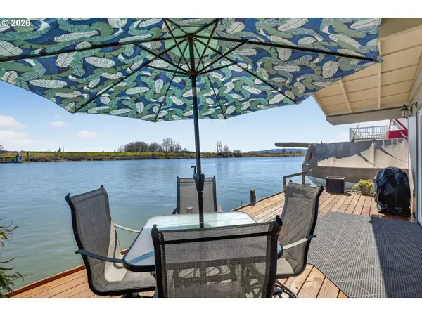 24800 NW St Helens RD #L10, Portland, OR 97231