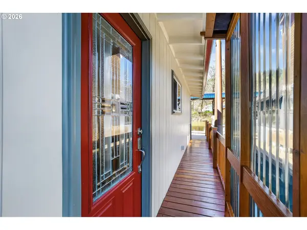 24800 NW St Helens RD #L10, Portland, OR 97231