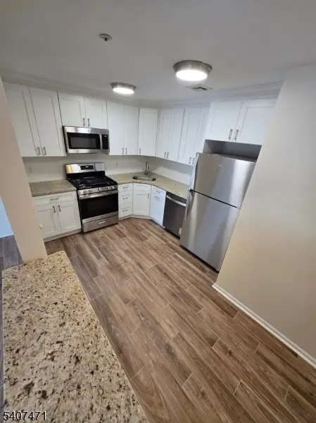 56 Village Dr, Morris Twp., NJ 07960