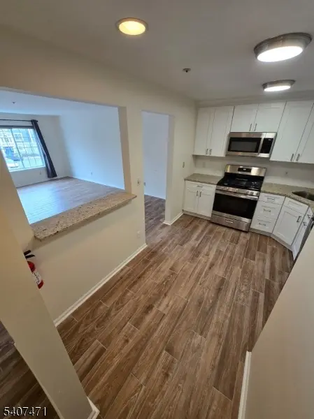 56 Village Dr, Morris Twp., NJ 07960