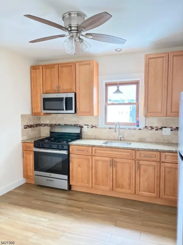 30 Elm St #2, North Arlington Boro, NJ 07031