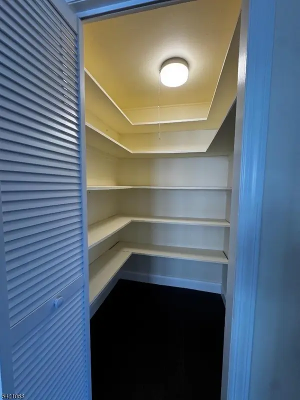 158A Rutherford Pl #2, North Arlington Boro, NJ 07031