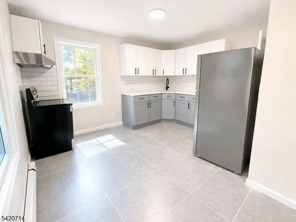 19 Stuyvesant Ave, Newark City, NJ 07106