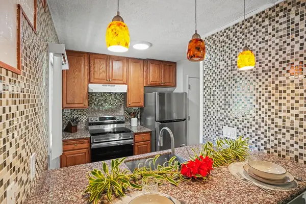 525 ALEKA LP #B8, Kapaa, HI 96746