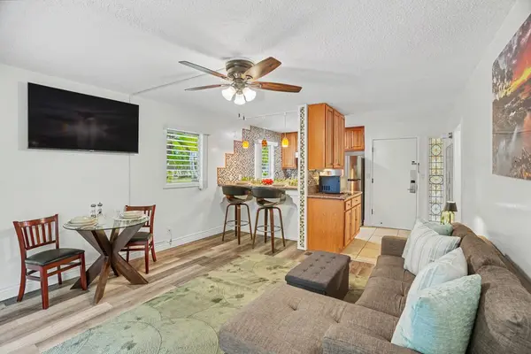 525 ALEKA LP #B8, Kapaa, HI 96746